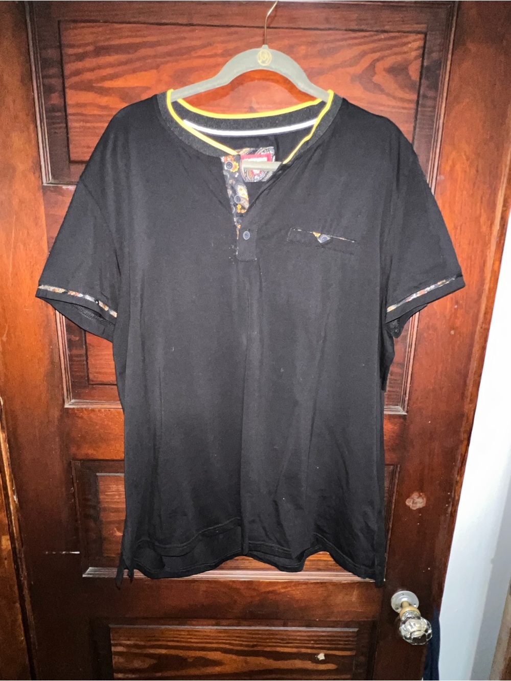 Men's Black Short-Sleeve Henley Shirt with Contrast Trim